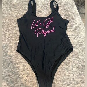 NWT Women’s Size XL One Piece swimsuit